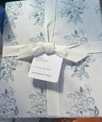 CORTINA DE CHUVEIRO FLORAL POTTERY BARN MICHA 72" QUADRADO BRANCO/AZUL FLORAL - Imagem 1 de 2