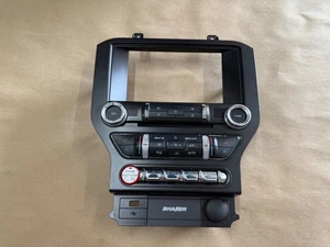 Ford Mustang GT 2015-2017 placa frontal radio premium pieza de ajuste de 8 pulgadas - OEM - Imagen 1 de 10