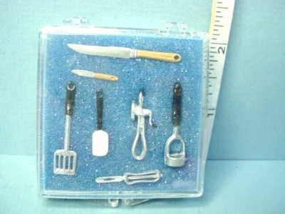 Conjunto de utensílios de cozinha em miniatura #5014 (7 peças) artesanato em ilha escala 1/12 - Imagem 1 de 2