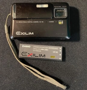 Casio Exilim Digital Camera EX-V8 WITH BATTERY -NOT WORKING - Picture 1 of 7