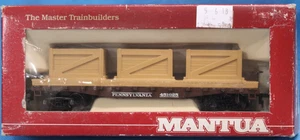 Mantua HO heavy flat railcar with crates Pennsylvania RR 727-020 - Picture 1 of 5