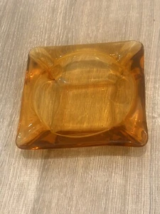 Ashtray amber Hocking Glass Vintage 80s Smoking - Picture 1 of 7