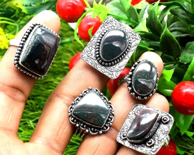 Blutstein 5 Stück Mix Größe Menge Edelstein Ethno Handgemacht Ringe Versilbert - Bild 1 von 3