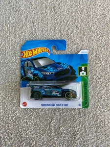 HOT WHEELS 2024 - FORD MUSTANG MACH-E 1400 - 129/250 #10/10 CACCIA AL TESORO - Foto 1 di 4