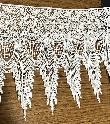 4.75 Yards Light Ivory Bridal Venise Lace - Image 1 of 2