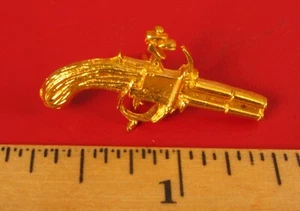 FLINTLOCK PISTOL GOLD TONE GUN TIE TACK PIN HUNTING SOLDIER WAR COLLECTOR !! - Picture 1 of 1