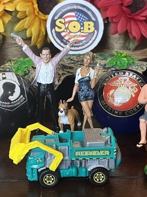 Matchbox Recycler Truck Refuse Vehicle Blue Diecast USED EX Condition - Image 1 of 4