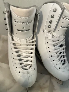 Jackson Freestyle Figure Skates 2190 - Picture 1 of 11