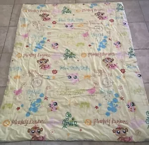 Littlest Pet Shop Reversible Comforter Blanket 83.5" L x 63.5" W Yellow Pink - Picture 1 of 6