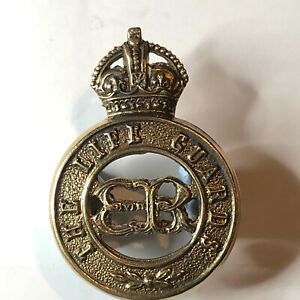 1936 the life Guards Cap Badge Edward VIII Cipher voided example Genuine 