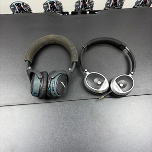 Lot of 2 Bose Headphones QC3 & AE2 Style – Noise Cancelling & Wired – UNTESTED - Picture 1 of 4