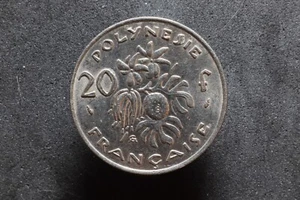 1975 French Polynesie 20 Franc Coin - Picture 1 of 2