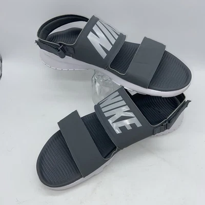 Nike Sandalia Tanjun Para Mujer Gris Blanco Talla 11 Sin Cordones Zapato Cómodo Acolchado Usado en Excelente Condición Foto 1 de 4