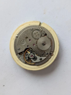 Vintage Tissot 2461 Mechanical Watch Movement (Spares/Repairs/Balance Ok) - Image 1 of 4