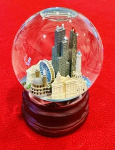 SANKYO Chicago Skyline 5.5" Musical Snow Globe Sears Tower Willis Navy Pier - Picture 1 of 5
