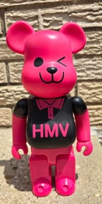 BE@RBRICK HMV черный поло 25-летие новый в коробке ограниченного тиража коллекционный - Изображение 1 из 4