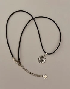 Silber Spirale Wirbel Anhänger Halskette schwarz Kordel Unisex Frauen Männer brandneu - Bild 1 von 9