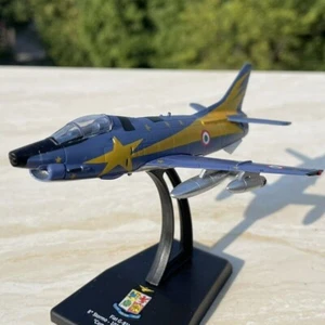 1:100 Italian Fiat G.91 Attack Jet fighter Model Diecast Military Collection Toy - Picture 1 of 6