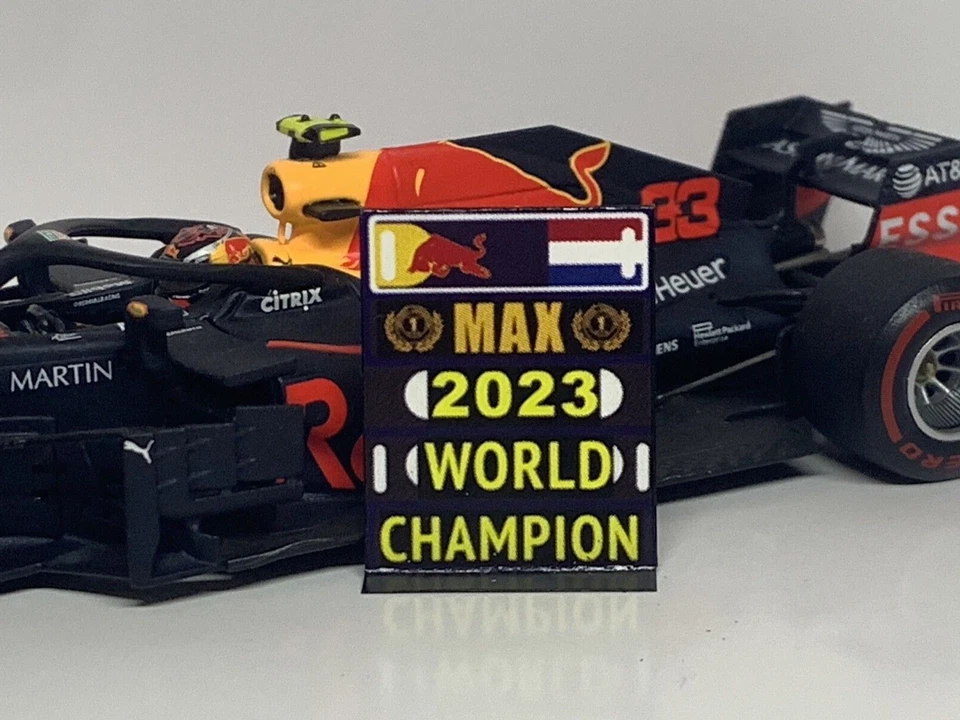 Pitboard 1:43/1:18 (Pizarra F1) / Max Verstappen 2023 World Champion - Imagen 1 de 1