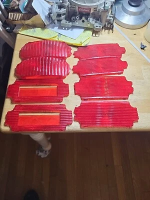 NOS original fabricante de equipamento original 1970 71 72 Olds Cutlass 442 lentes de lanterna traseira LOTE SORTIDO - Imagem 1 de 2