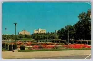 Legislative Garden, Regina Saskatchewan Canada, Vintage 1961 Chrome Postcard - Picture 1 of 2