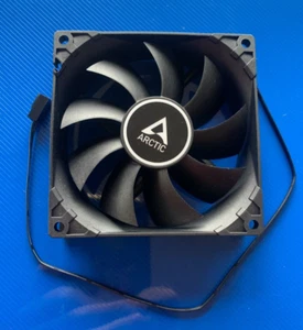 ARCTIC F9 92mm Black Case Fan 1800RPM 43CFM 12V   box of 3 - Picture 1 of 4