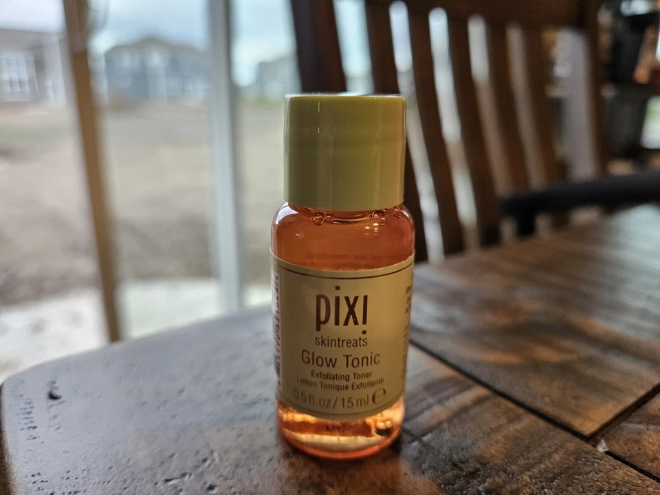 Pixi Skintreats Glow Tonic Exfoliating Toner .5 fl oz NEW - Image 1 of 1