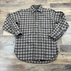 VTG Pendleton Men’s Medium Woolen Mills Country Traditionals Wool Plaid Shirt - Picture 1 of 15