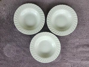 Johnson Bros Regency Suppenschüsseln mit Rand weiß Swirl England 8,5" 3er Set - Bild 1 von 4