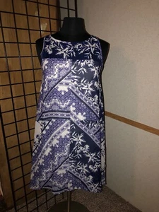 BETHANY sleeveless Floral Print lined hankerchief Hem Dress Size 8 - Picture 1 of 6
