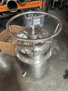 BVV Best Value Vacs 50# Solvent Tank w/ Diptube Closed Loop 304SS Tri-Clamp - Picture 1 of 4