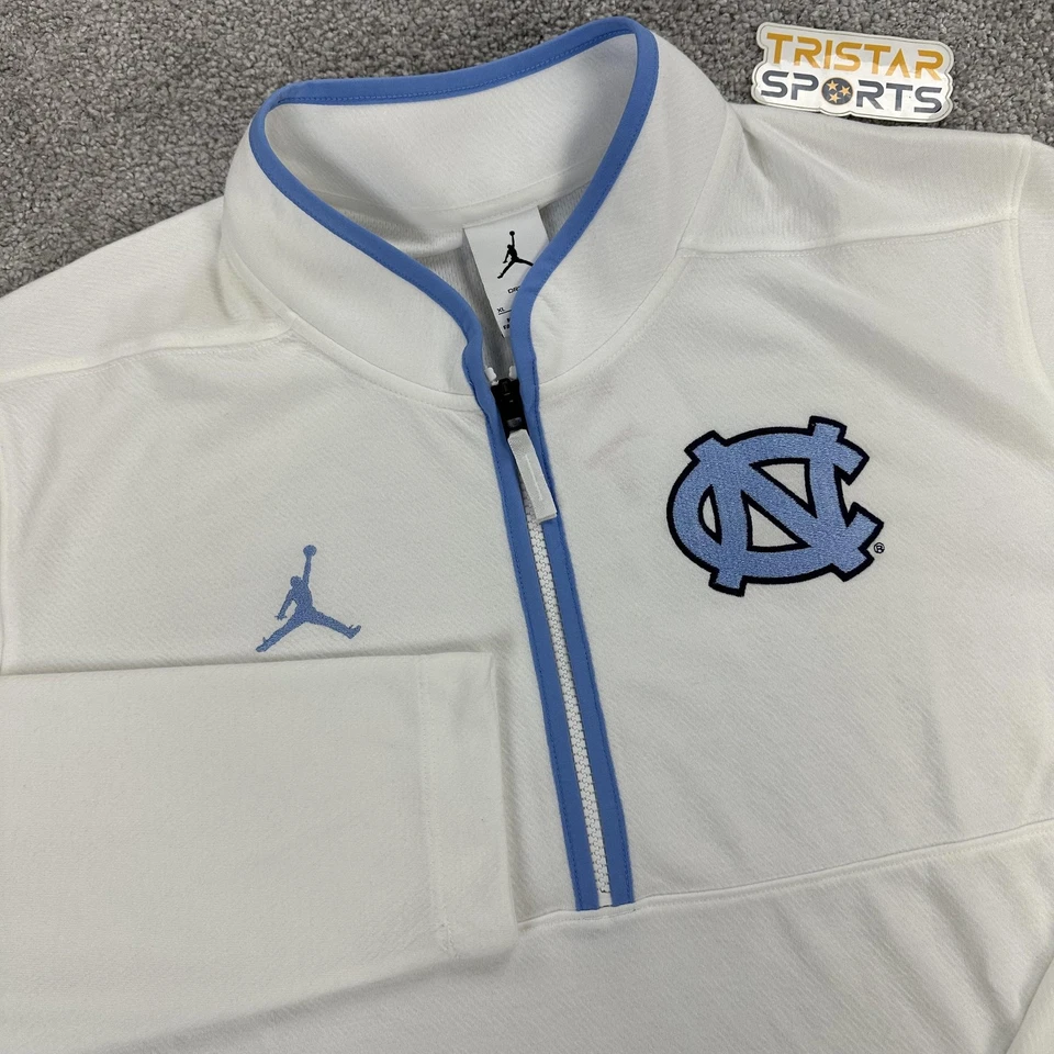 North Carolina Tar Heels Shirt Mens XL Jordan Courtside 1/2 Zip Victory Pullover - Image 1 of 4