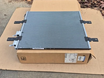 Dodge Ram 2500 3500 4500 5500 2006-2010 5,9 L 6,7 L diésel nuevo en stock MoPar condensador de aire acondicionado Foto 1 de 4