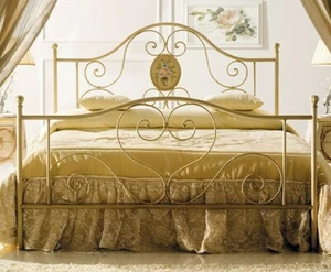 Letto In Ferro Matrimoniale Avorio Antiquariato o Verde Decapè Rete Sospesa - Foto 1 di 7
