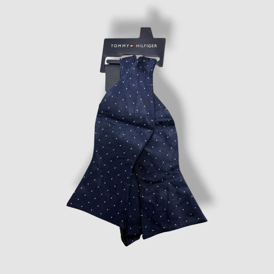 Pajarita de seda Tommy Hilfiger para hombre azul punto alfiler Foto 1 de 1