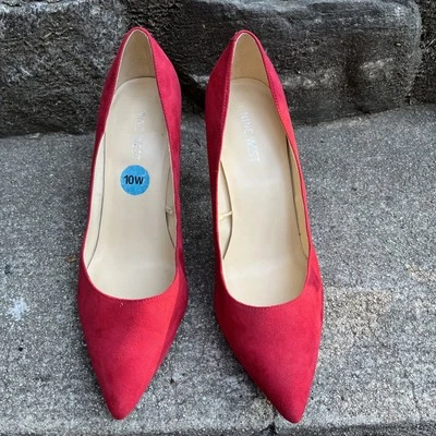 Tacones clásicos de gamuza sintética rojos Nine West punta en punta talla 10M Foto 1 de 4