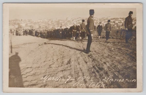 Postcard RPPC Military Funeral Procession 1922 Samsoun Anatolia Turkey Mourners - Imagen 1 de 6