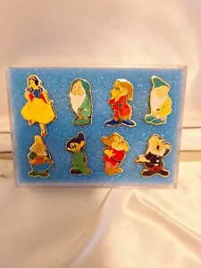 Disney Snow White And The Dwarfs Set of 8 Pins 2002 (Seven Dwarfs + Snow White) - Picture 1 of 9