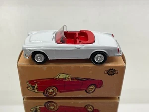 SCOTTOY FIAT 1500 SPYDER -WHITE 1:45- GOOD IN BOX - 512 - Imagen 1 de 8