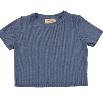 Top corto azul acanalado Zara para niñas talla 11-12 Foto 1 de 4