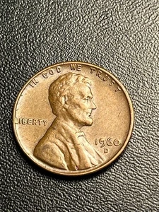 1960 D Memorial Penny - Die Chip on 9 -FREE Shipping -  B129 - Picture 1 of 3