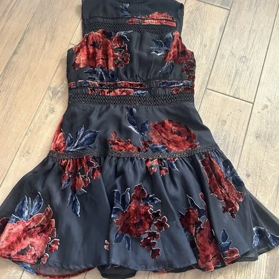Mini Vestido Gianni Bini Floral Metálico Jacquard Brocado Ajuste Acampanado Talla M NUEVO NUEVO CON ETIQUETAS  Foto 1 de 4