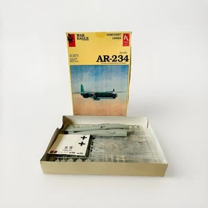 Hobbycraft War Eagle 1:48 Arado AR-234 Jet Bomber Airplane Model Kit, Like New - Picture 1 of 10