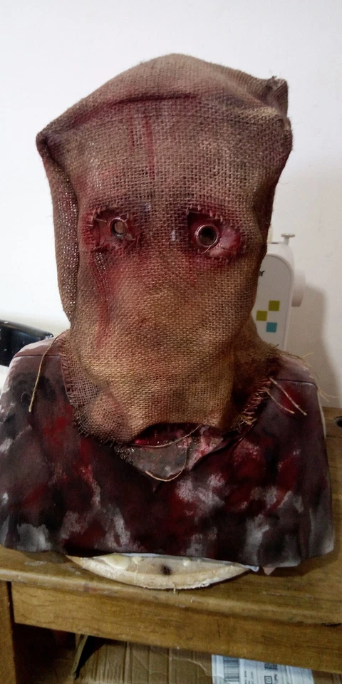 Dr Salvador Mask chainsaw man resident evil 4 remake - Image 1 of 4