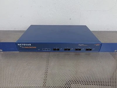 NetGear GS504 4 ports Fiber Optic Ethernet Switch Network FC Gigabit - Image 1 of 2