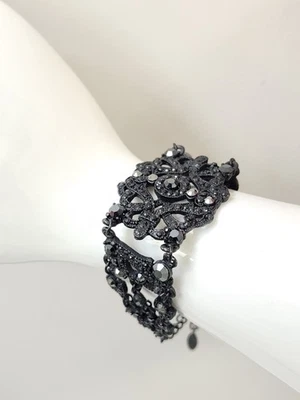 Brazalete Nordstrom VCLM Firmado Gótico Todo Negro Estrás Multi Cadena Distintivo Foto 1 de 4