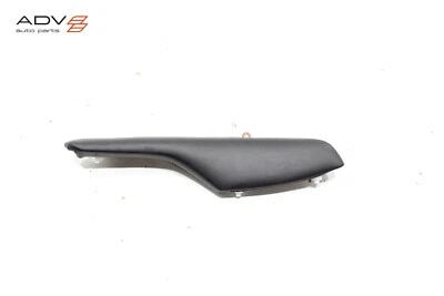 2022-2024 MITSUBISHI OUTLANDER TRASERO IZQUIERDO INTERIOR PUERTA PANEL REPOSABRAZOS OEM Foto 1 de 4