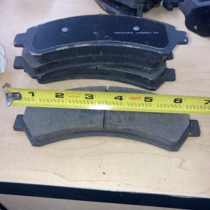 1998 Chevrolet Blazer Brake Pads - Picture 1 of 5
