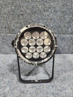 Chauvet Professional COLORado-2 Quad Zoom Tour Color RGBW LED Wash DMX Light - Image 1 of 4