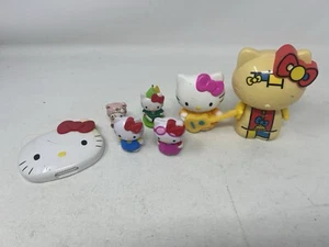Hello Kitty Random Toy Lot - Picture 1 of 6